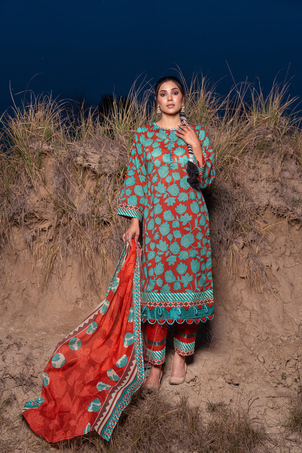 Meerab Digital Printed Lawn PR-4033
