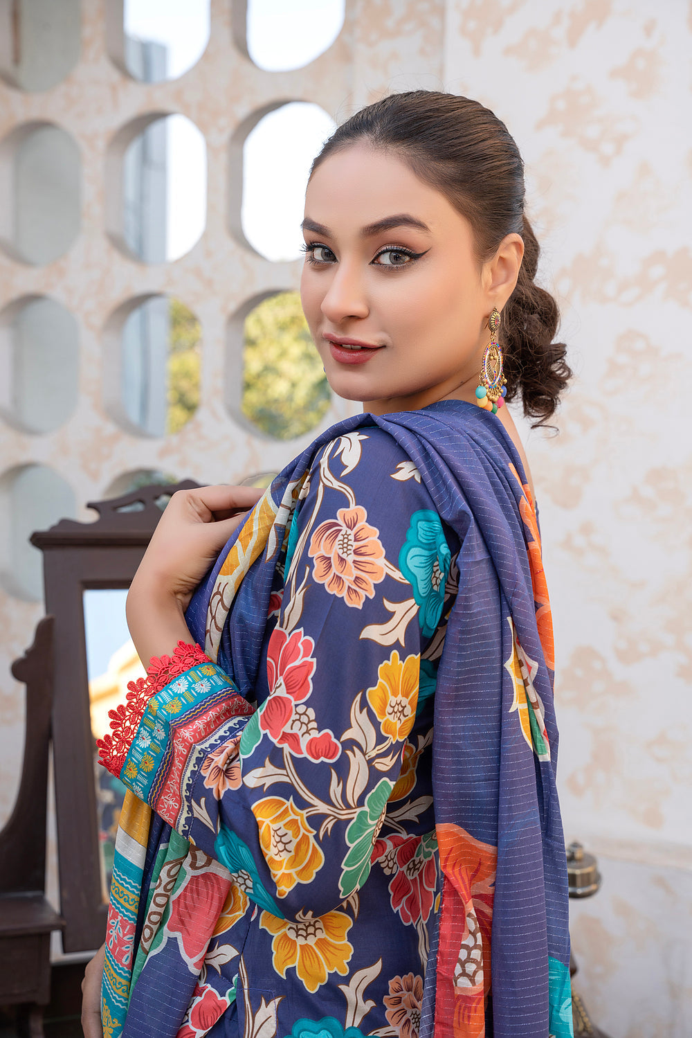 Meenonee Digital Printed Lawn MD-795