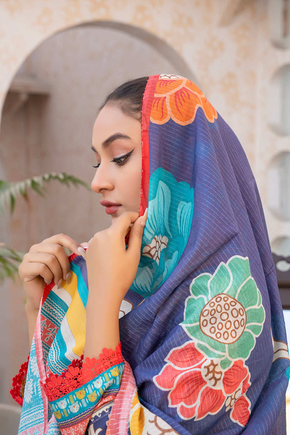 Meenonee Digital Printed Lawn MD-795