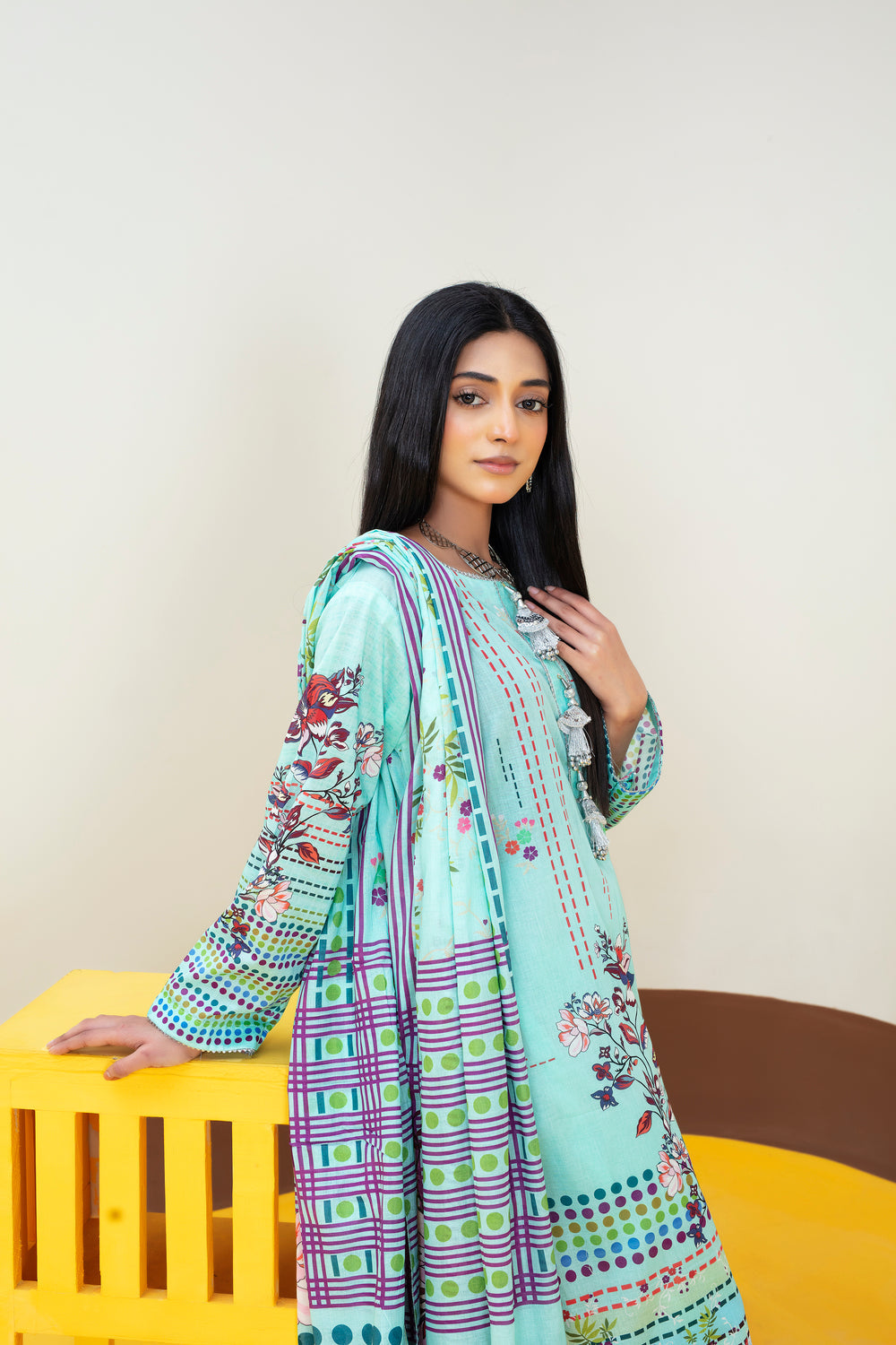 Libaas Digital Printed Lawn MD-2670