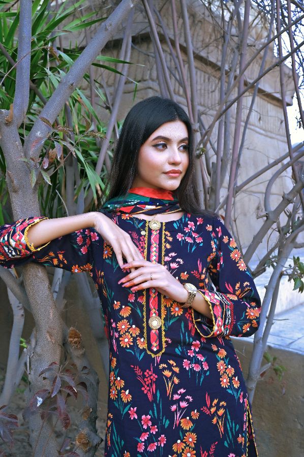 Floral Digital Printed Lawn 2744
