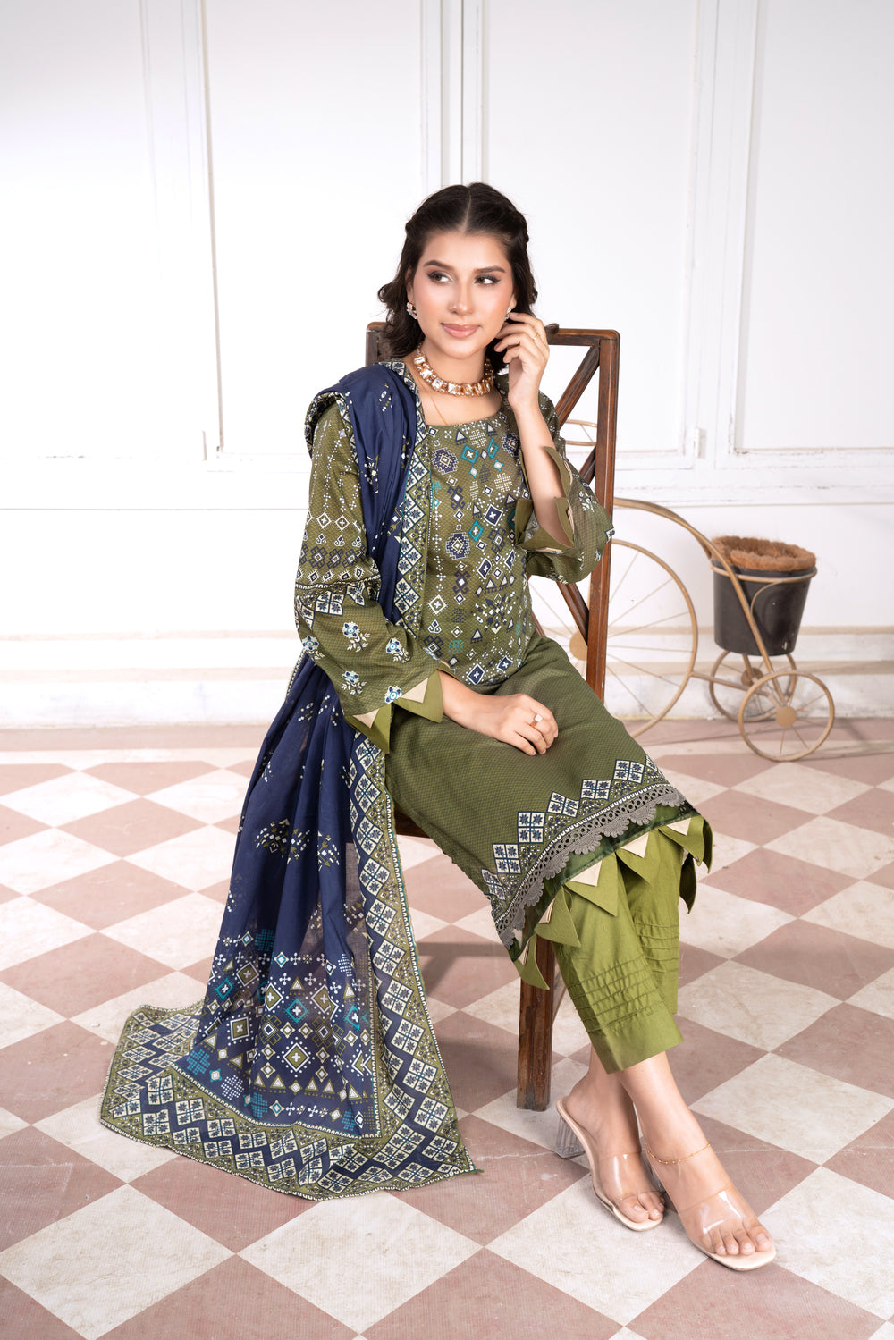 Pima Digital Printed Lawn  PR-2687